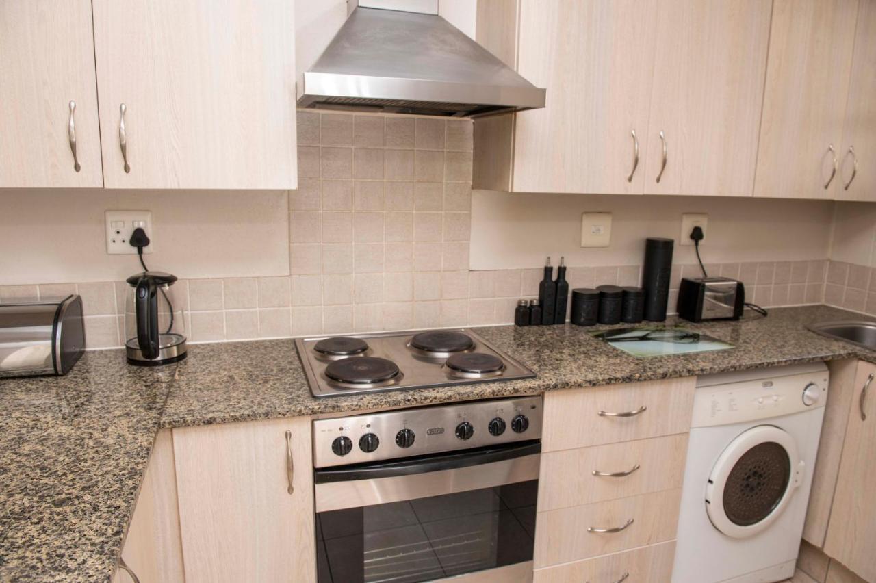 יוהנסבורג Grayston Exec Apartments מראה חיצוני תמונה