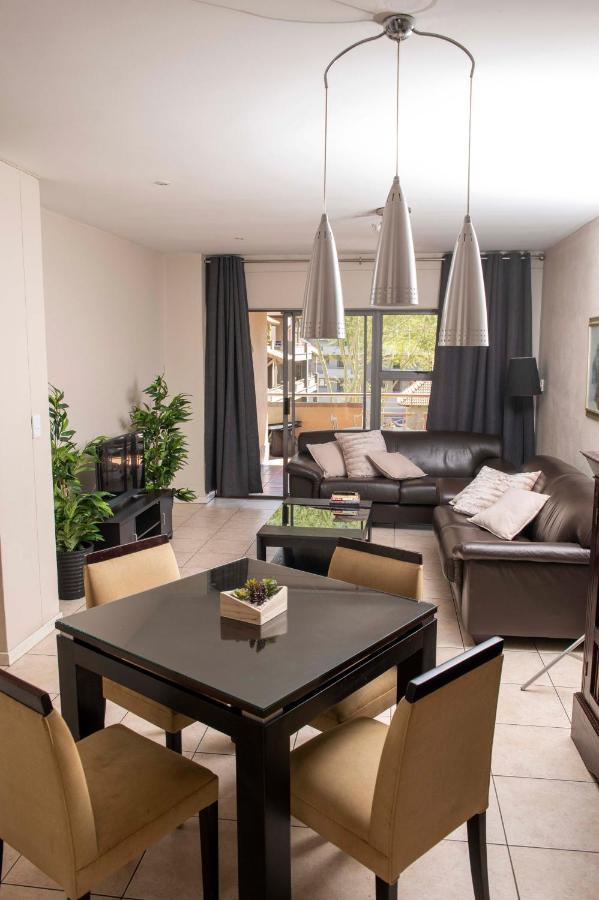 יוהנסבורג Grayston Exec Apartments מראה חיצוני תמונה