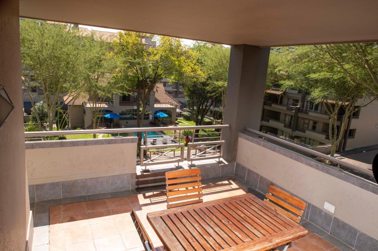 יוהנסבורג Grayston Exec Apartments מראה חיצוני תמונה
