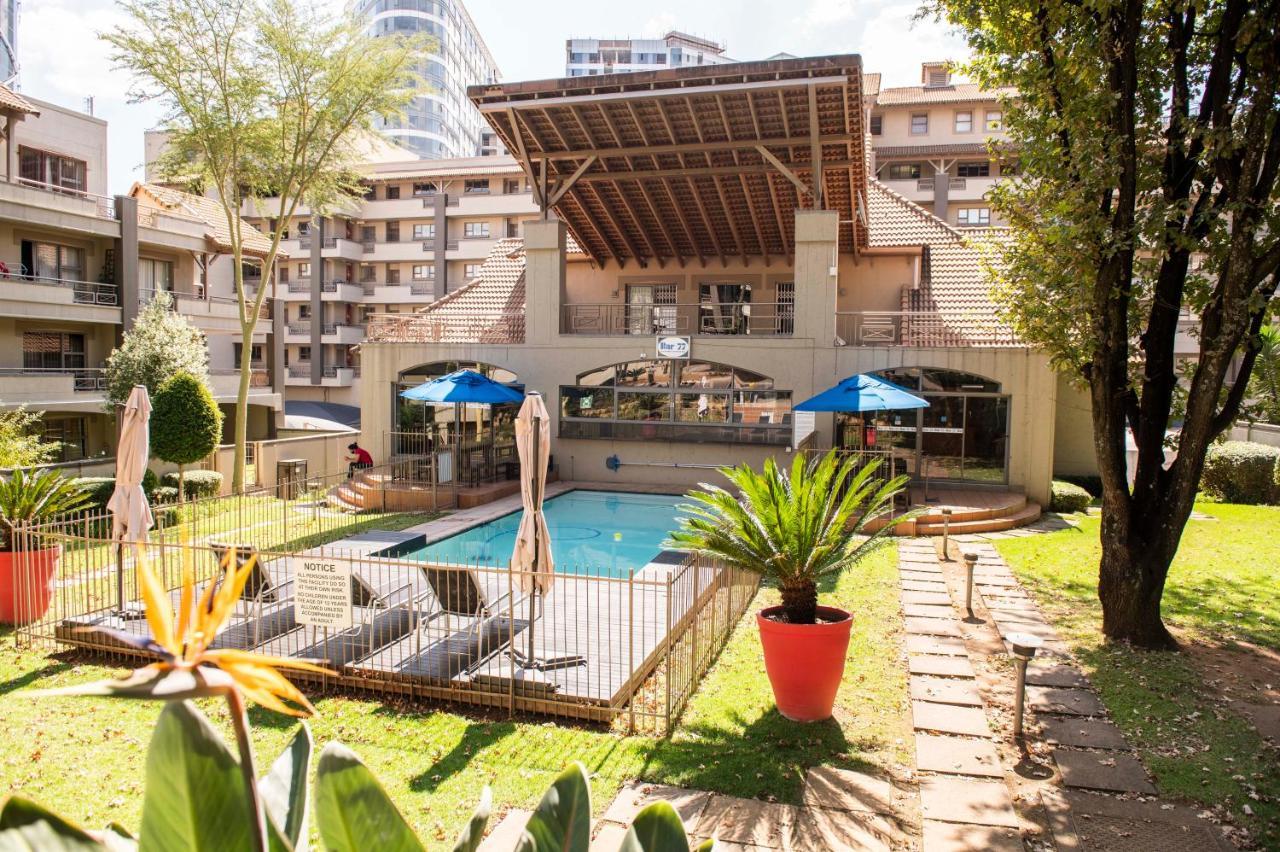 יוהנסבורג Grayston Exec Apartments מראה חיצוני תמונה